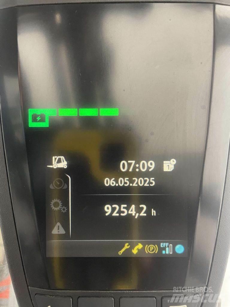 Linde E30L-01-387 Akumulátorové vozíky
