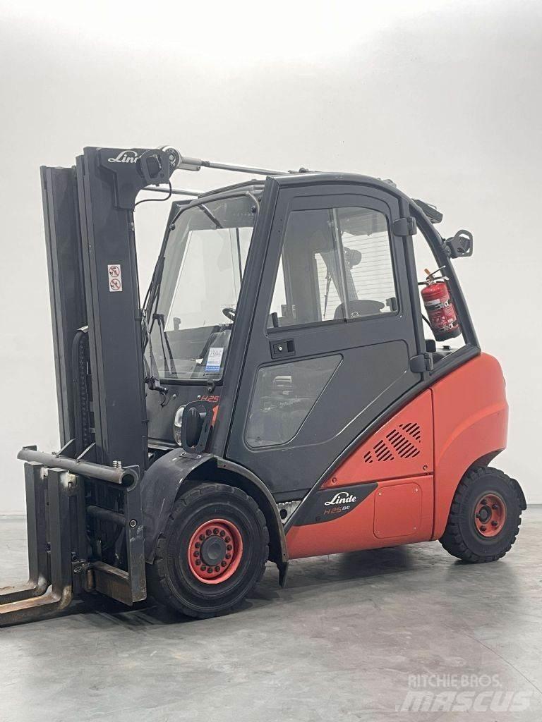 Linde H25D-02/600-393 Dieselové vozíky