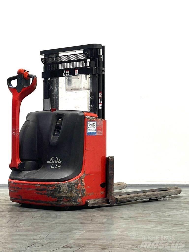 Linde L12-1172 Ručně vedené vysokozdvižné vozíky
