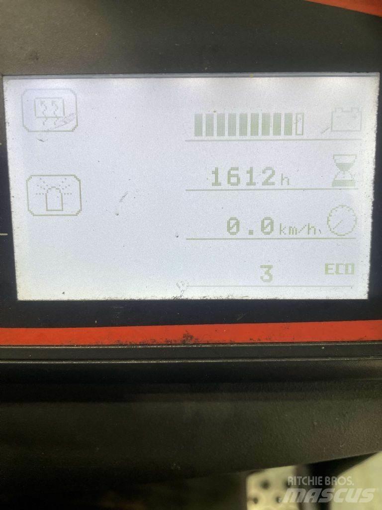 Linde P80-1191 Vlečné vozíky