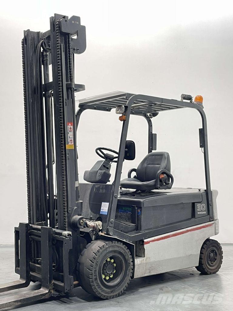 Nissan GQ02L30CU Akumulátorové vozíky
