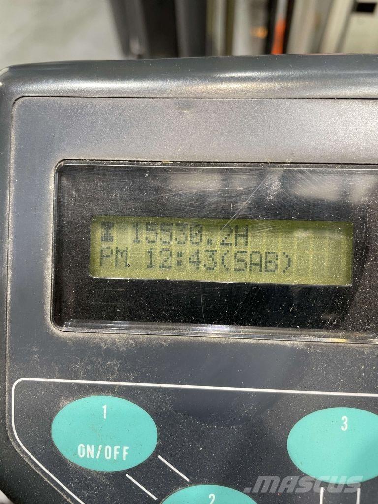 Nissan GQ02L30CU Akumulátorové vozíky