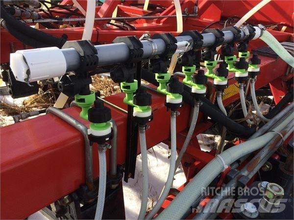 Bourgault 3310 Mechanické secí stroje