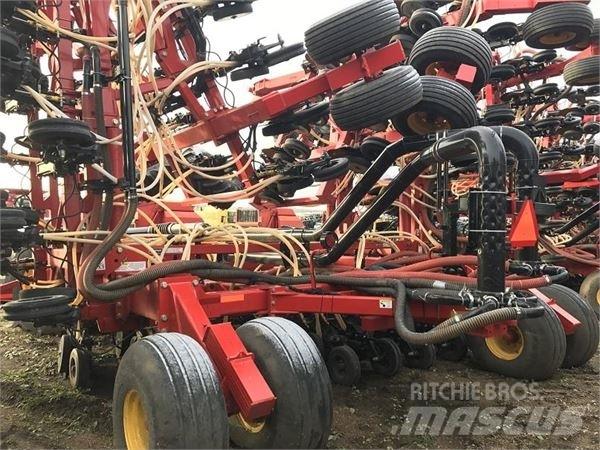 Bourgault 3720-70 Mechanické secí stroje