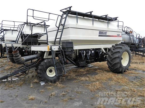 Bourgault 5440 Kombinované secí stroje