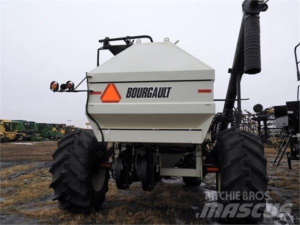 Bourgault 5440 Kombinované secí stroje
