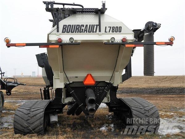 Bourgault L7800 Kombinované secí stroje