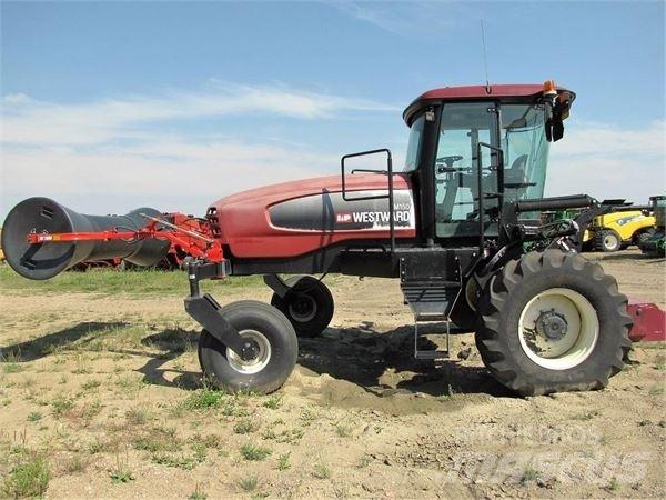 MacDon M150 Řádkovací žací stroje