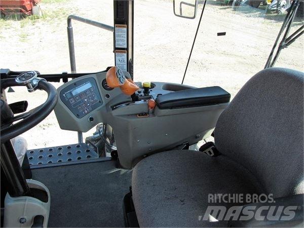 MacDon M150 Řádkovací žací stroje