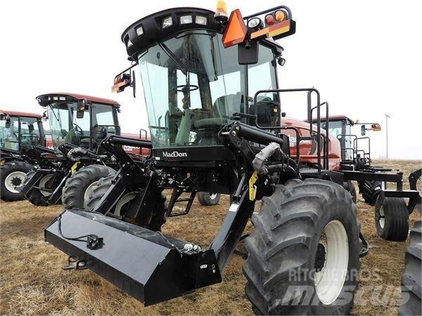 MacDon M155 Řádkovací žací stroje