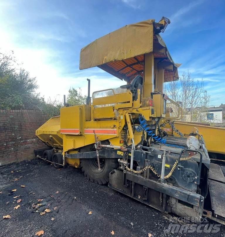CAT AP600 Paver Finišery