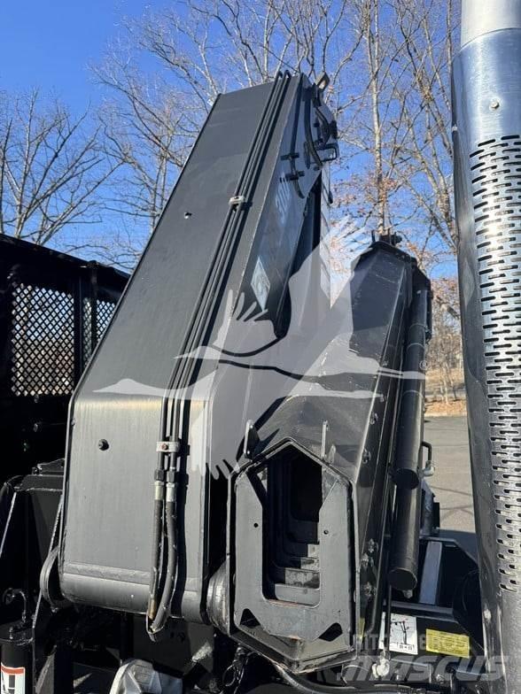 Hiab 300-6 Lesnické jeřáby