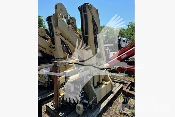 Hiab 8108-2 Lesnické jeřáby