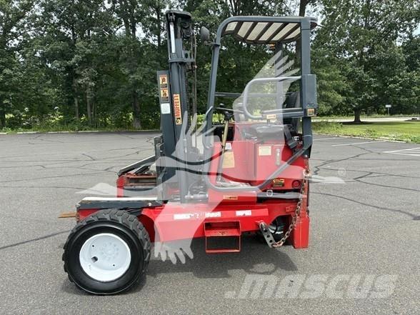 Moffett M5500P Závěsné vysokozdvižné vozíky