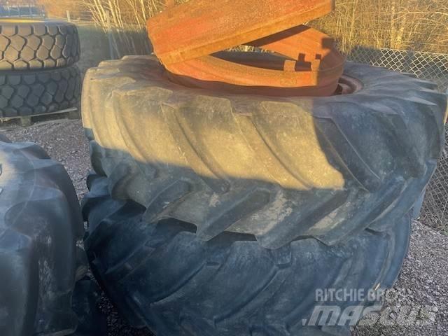  20,8X38 DUBBELMONTAGE Pneumatiky, kola a ráfky