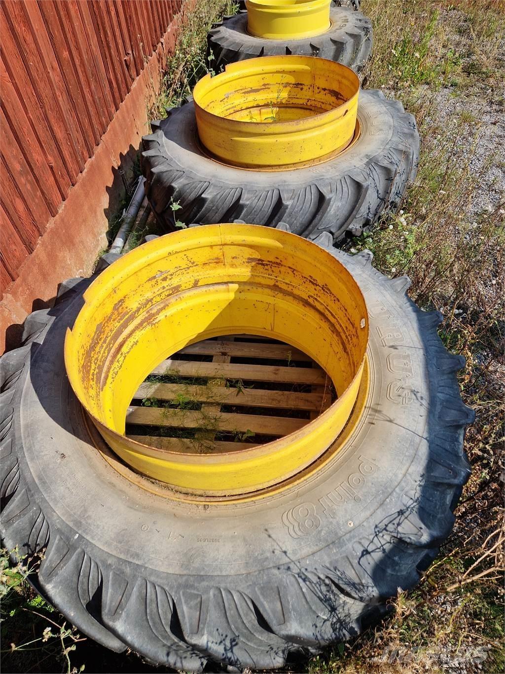  650/65x42, 540/65x30 Pneumatiky, kola a ráfky