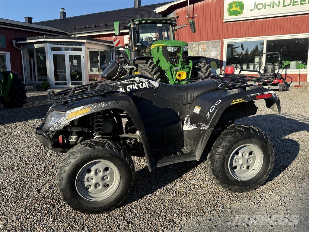 Arctic Cat 700H1 SERVO Terénní vozidla