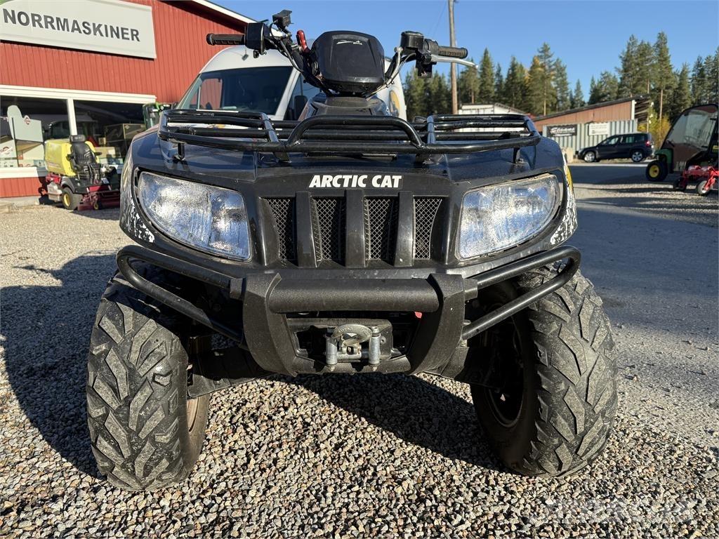 Arctic Cat 700H1 SERVO Terénní vozidla