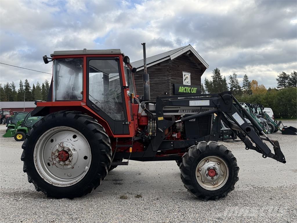 Belarus 825 Traktory