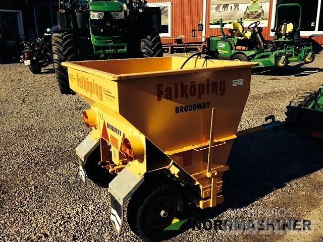 Broddway Falköping Sypače písku a soli