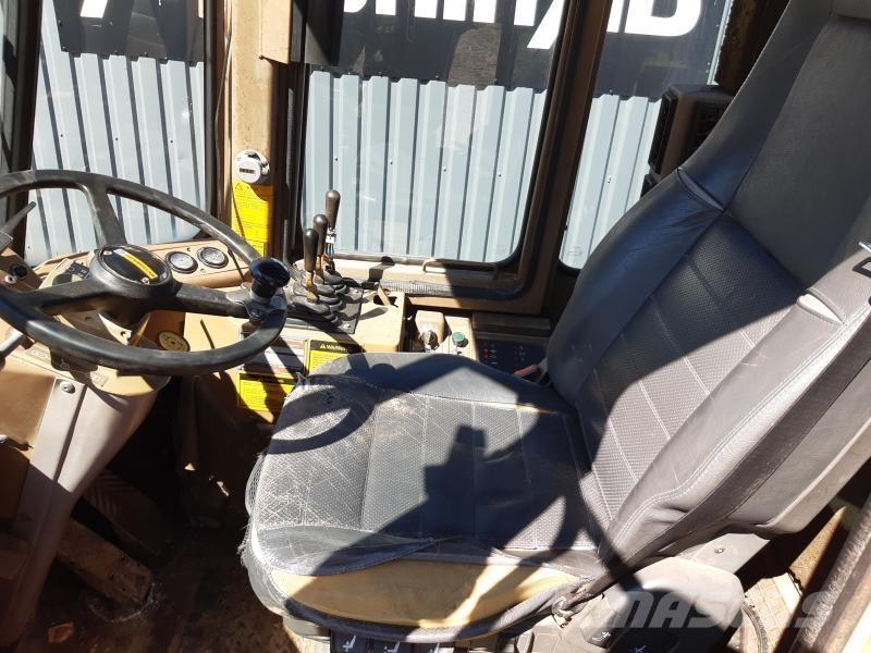 CAT IT 18B STORA BM Kolové nakladače