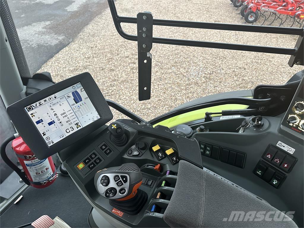 CLAAS Arion 650 Traktory