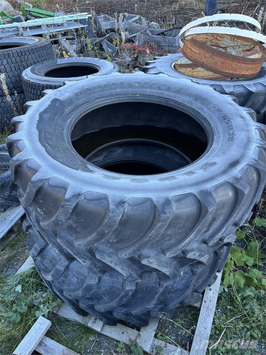 Firestone Dubbade däck Pneumatiky, kola a ráfky