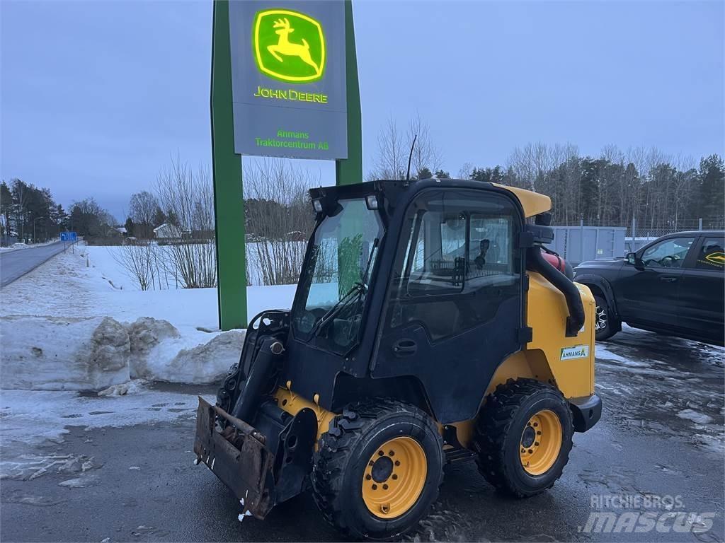 JCB 330 SKID STEER Terénní vozidla