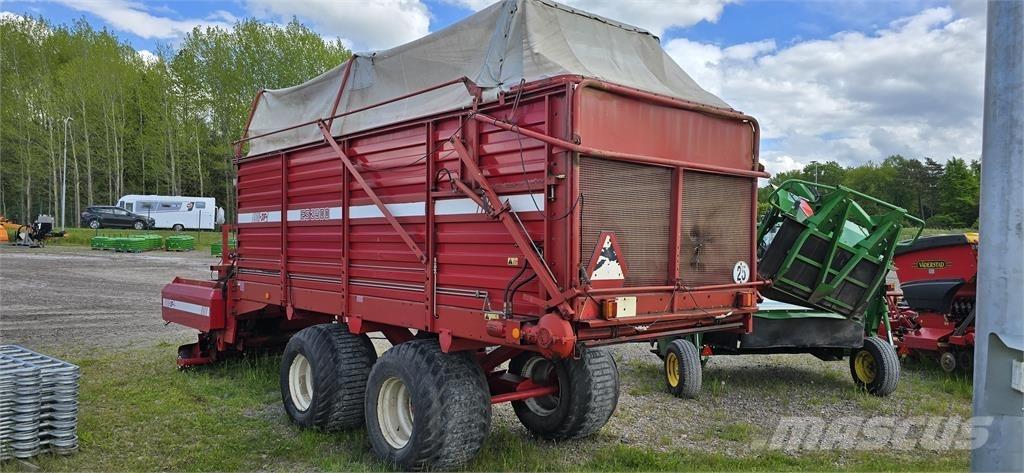 JF 3500 HACKVAGN Samosběrné vozy