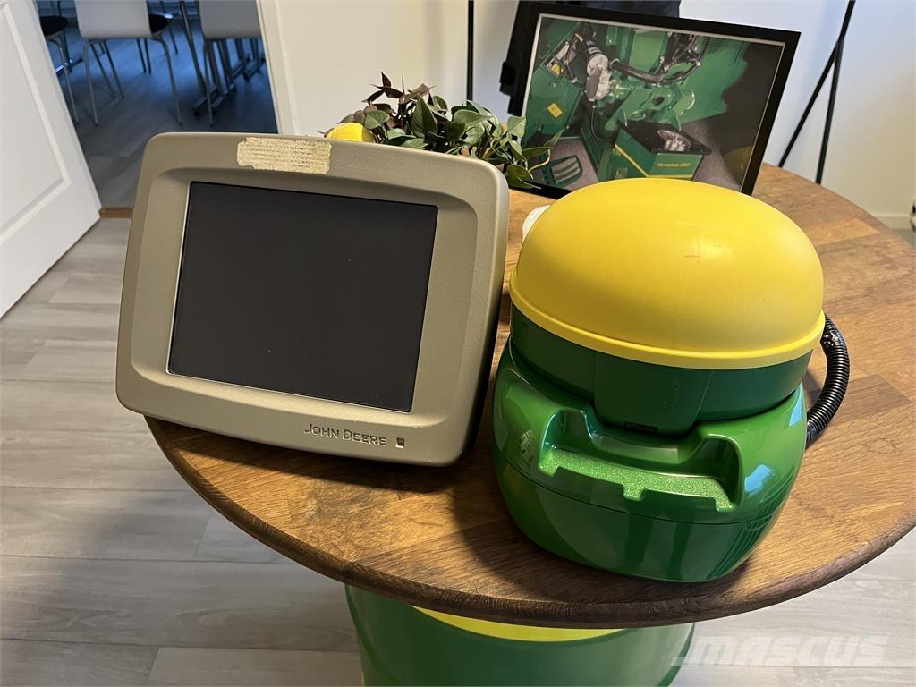John Deere 3000 Další
