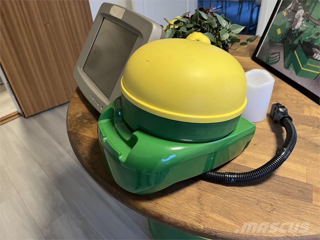 John Deere 3000 Další