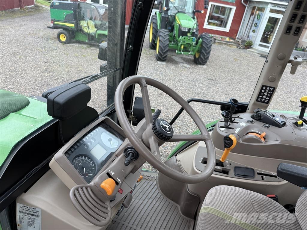 John Deere 5100R Traktory