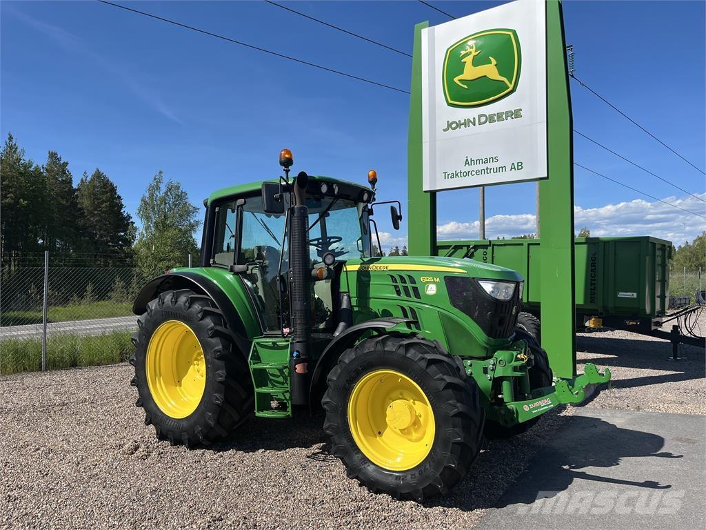 John Deere 6125M Traktory
