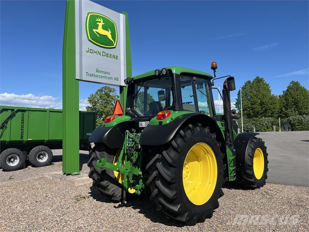 John Deere 6125M Traktory