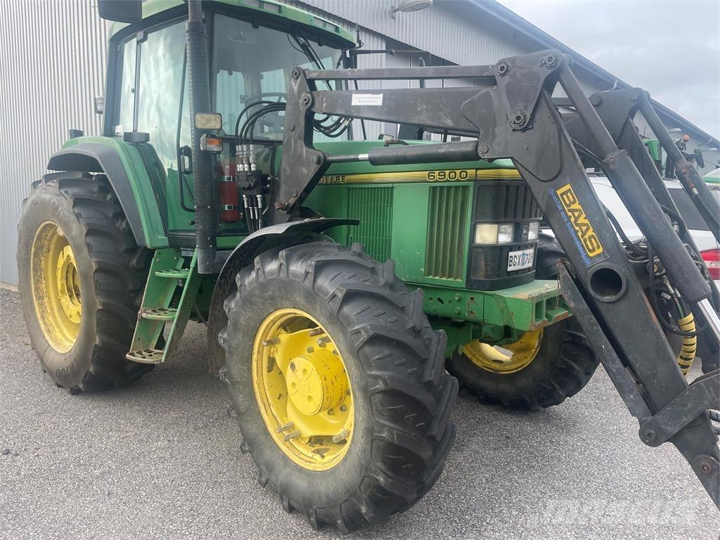 John Deere 6900 TRAKTOR Traktory
