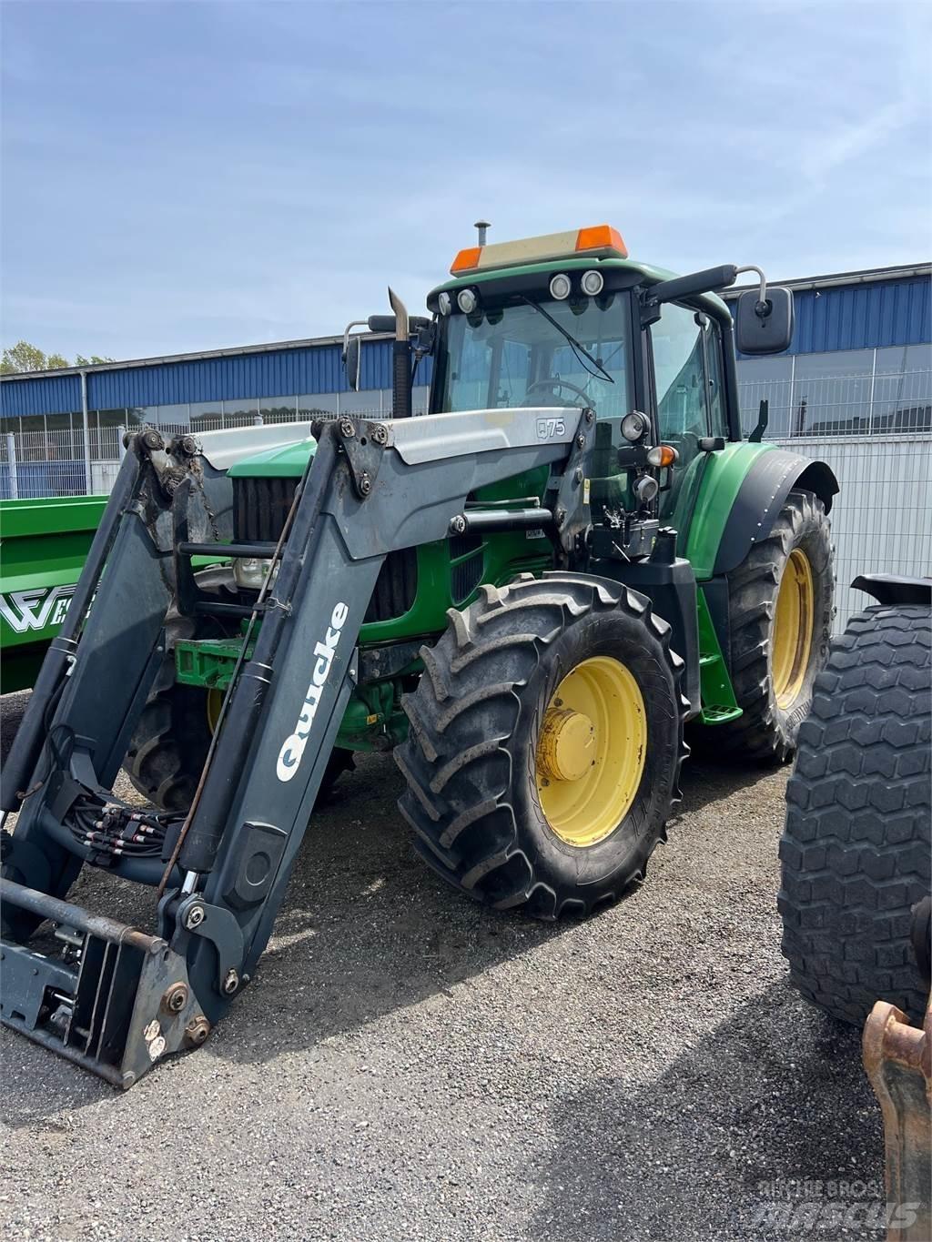 John Deere 6930 TRAKTOR Traktory