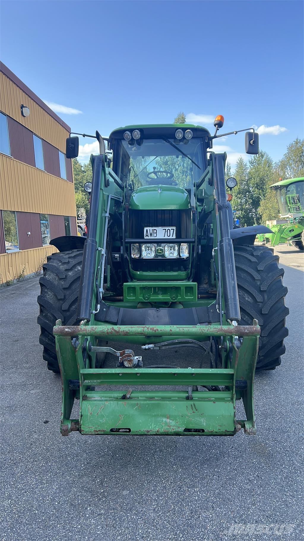 John Deere 7530 Premium Traktory