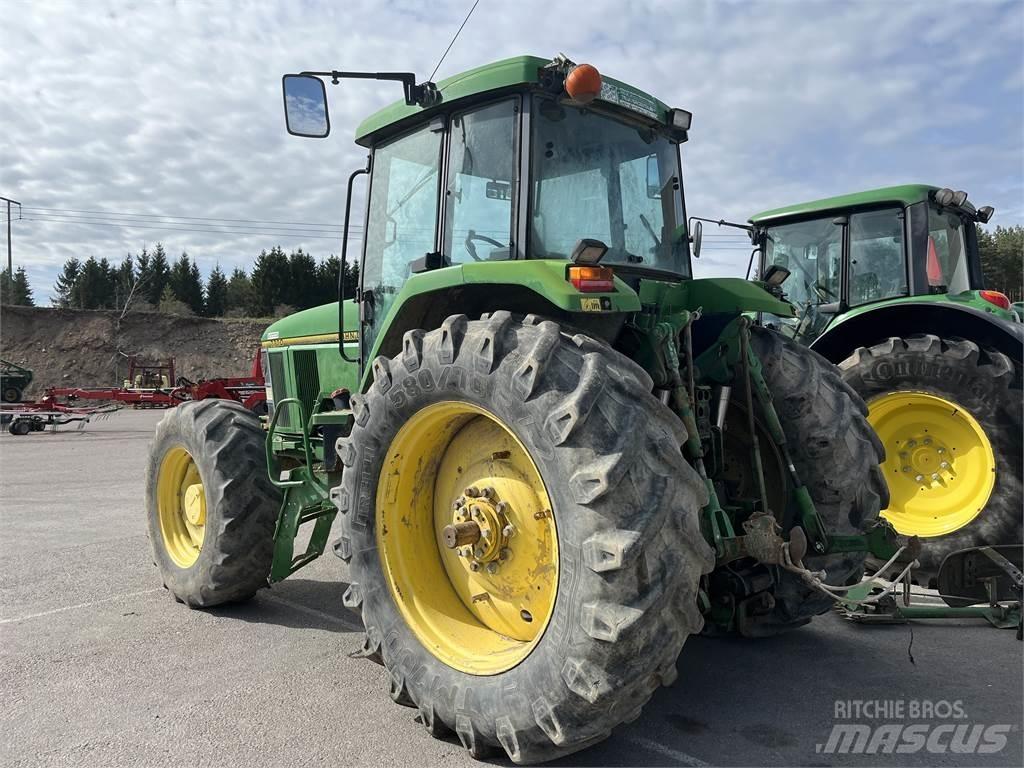 John Deere 7700 Traktory