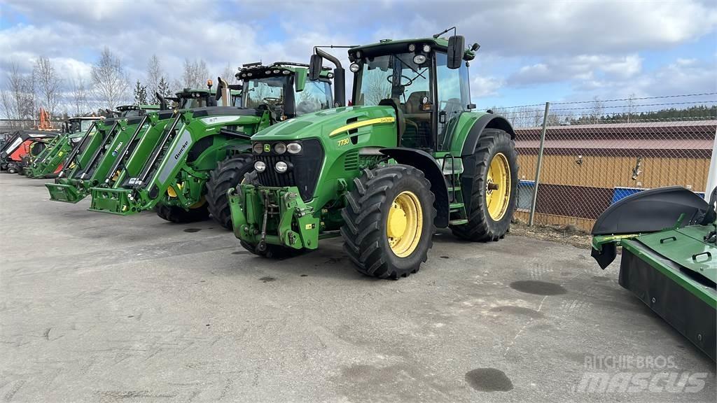 John Deere 7730 Traktory