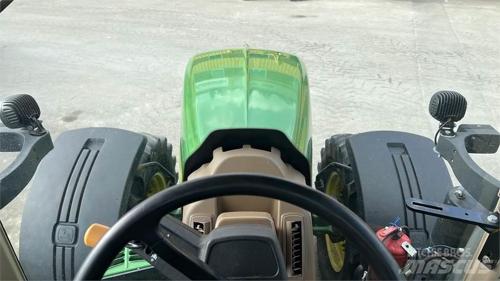 John Deere 7730 Traktory