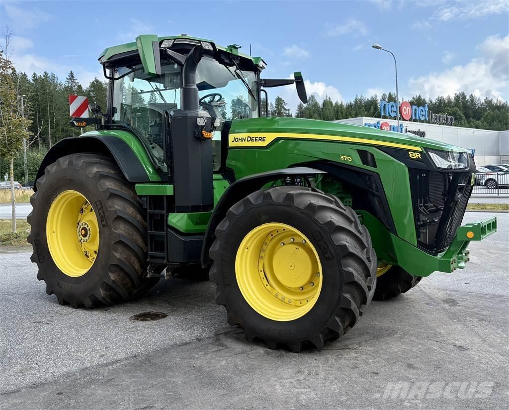 John Deere 8R 370 Traktory