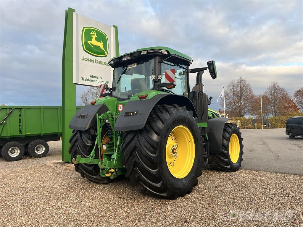 John Deere 8R 370 Traktory