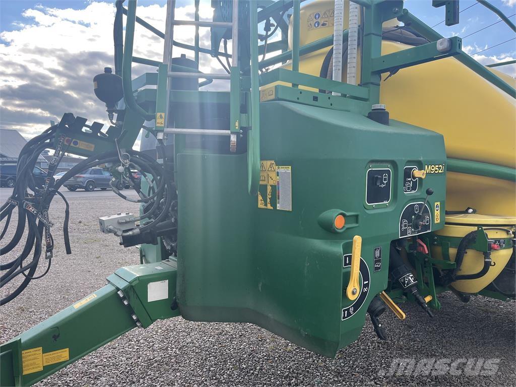 John Deere M952 Tažené postřikovače