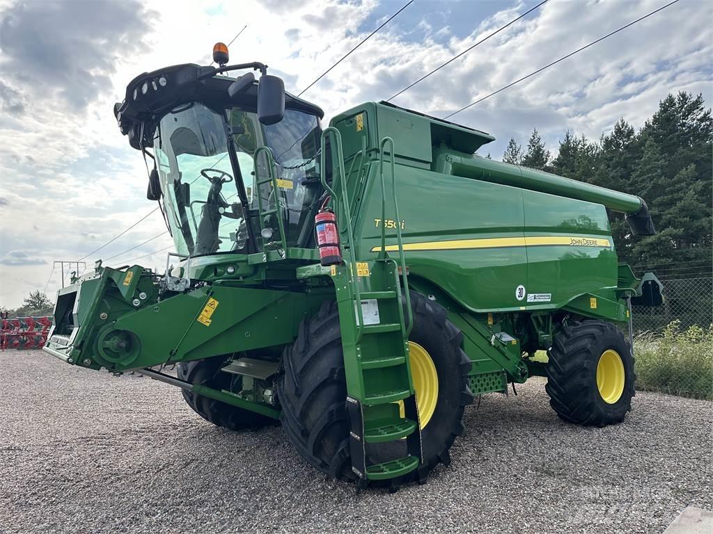 John Deere T550 Sklízecí mlátičky