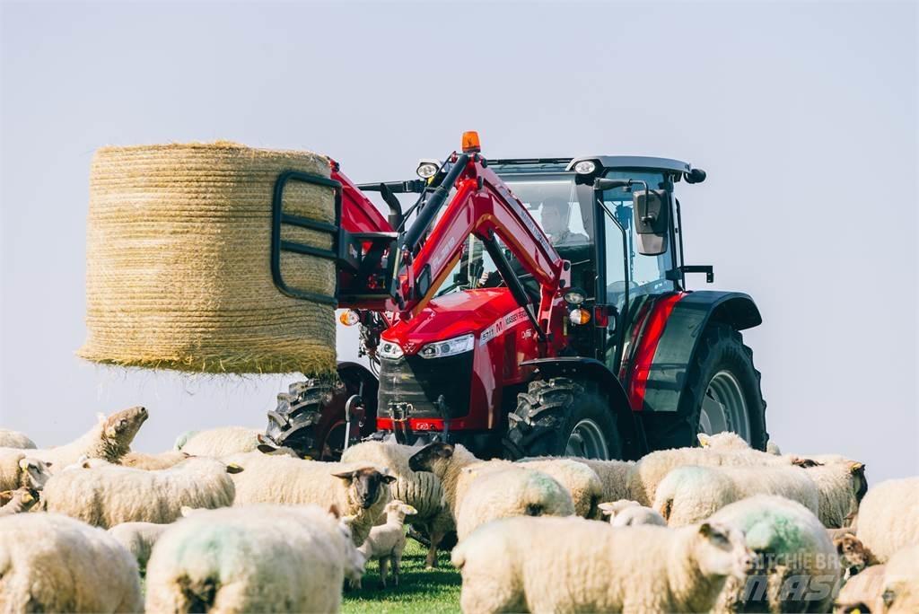 Massey Ferguson 5711M Traktory