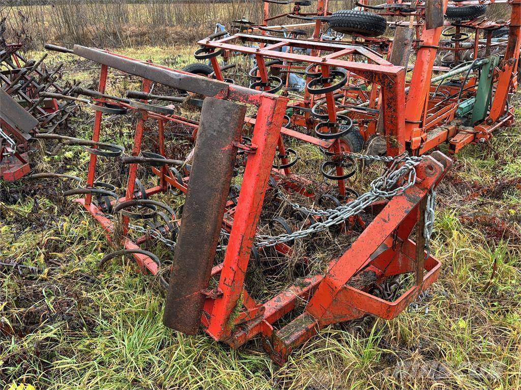  S-pinneharv 4 meter Další stroje na zpracování půdy a příslušenství