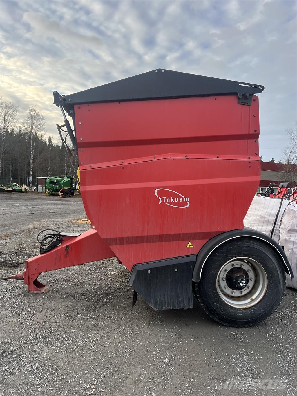  SV8000 Další silniční a sněhové stroje