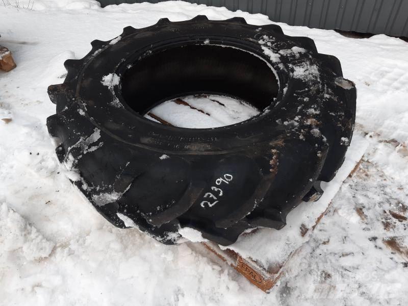  TRAKTORDÄCK 13,6-R24 Pneumatiky, kola a ráfky