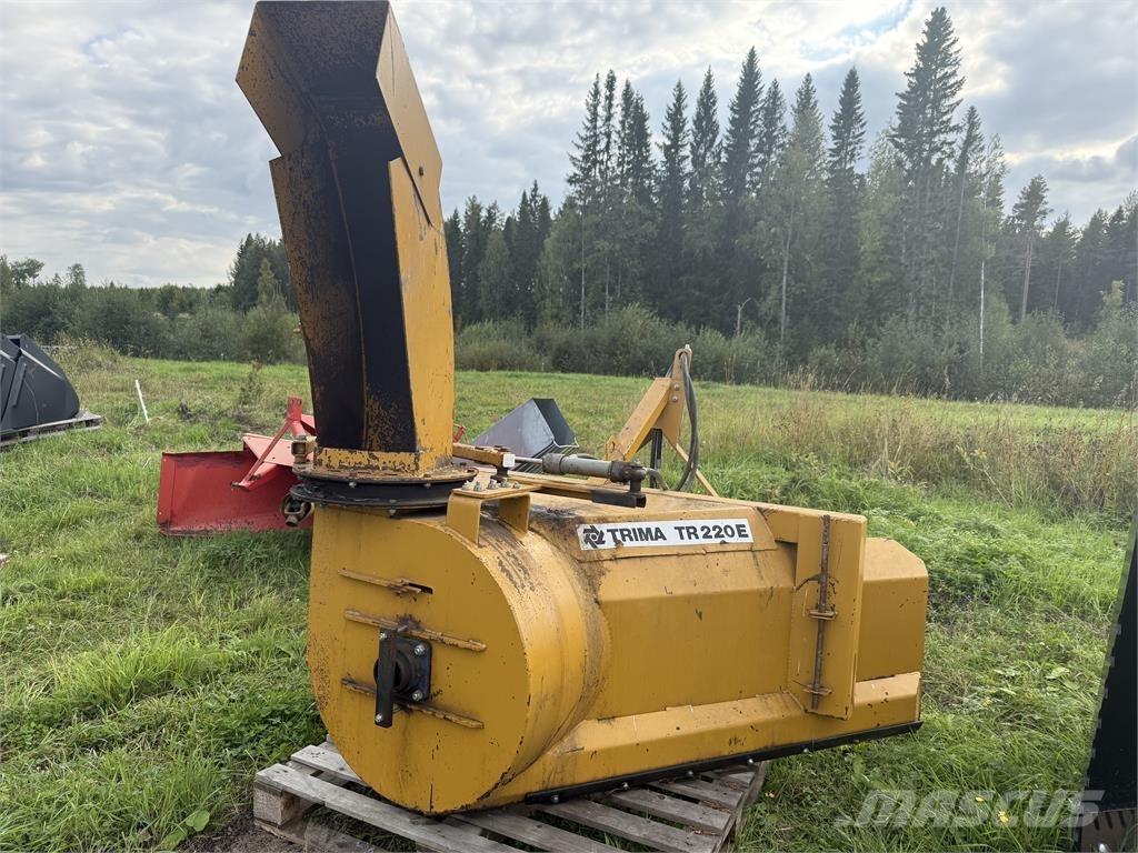 Trima TR220E Další silniční a sněhové stroje