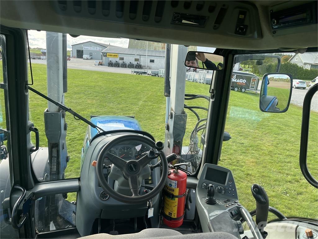 Valtra T151 E Traktory
